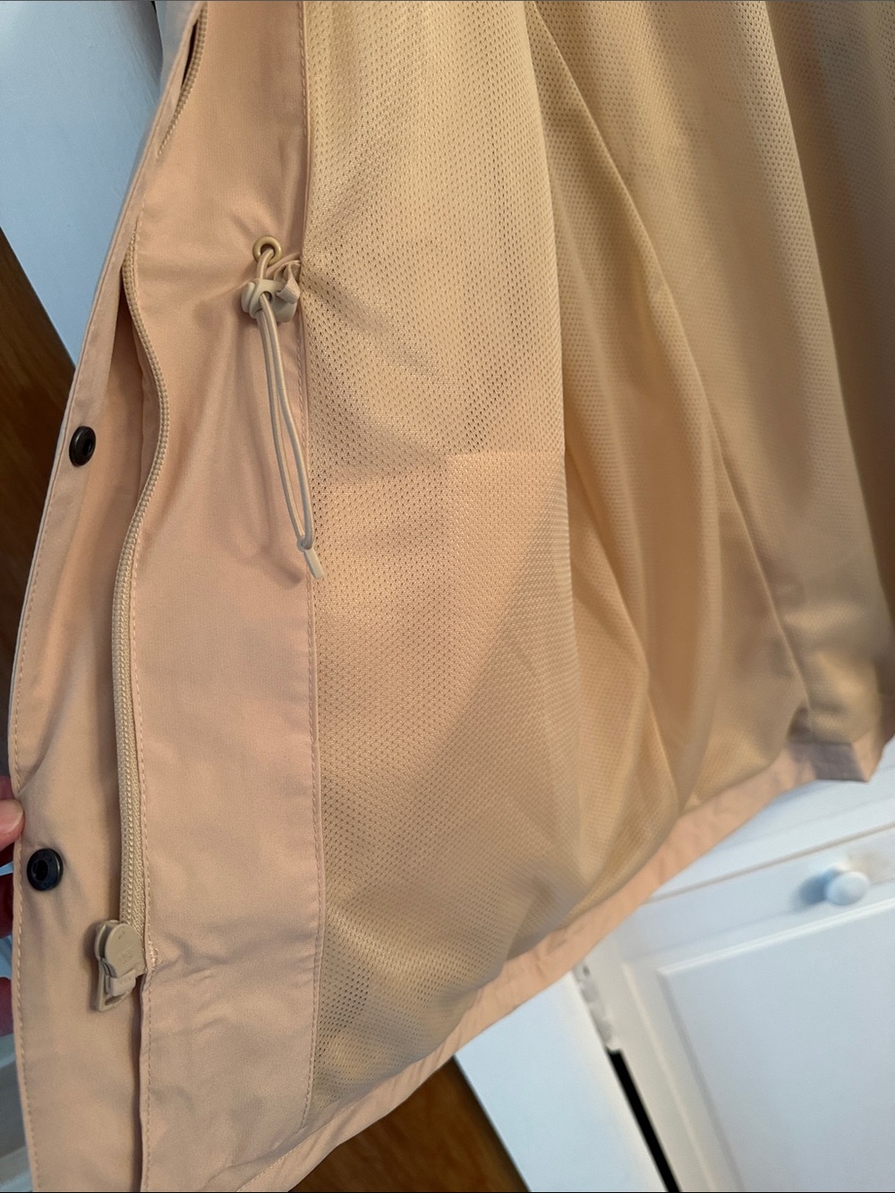 Lands' End Women's Light Tan Hooded Squall Packable Waterproof Raincoat - Picture 3 of 8